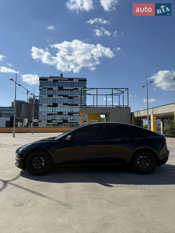 Седан Tesla Model 3 2019 в Києві