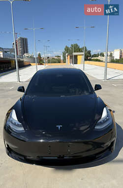 Седан Tesla Model 3 2019 в 