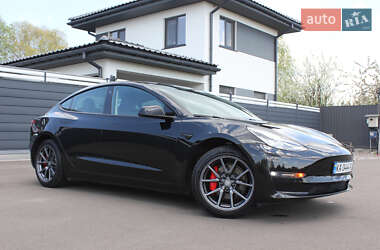 Седан Tesla Model 3 2019 в 