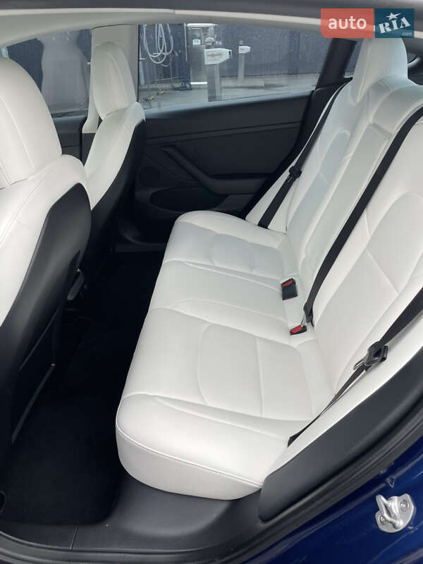 Седан Tesla Model 3 2022 в Софиевской Борщаговке