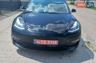 Седан Tesla Model 3 2019 в  фото 11 Седан Tesla Model 3 2019 в