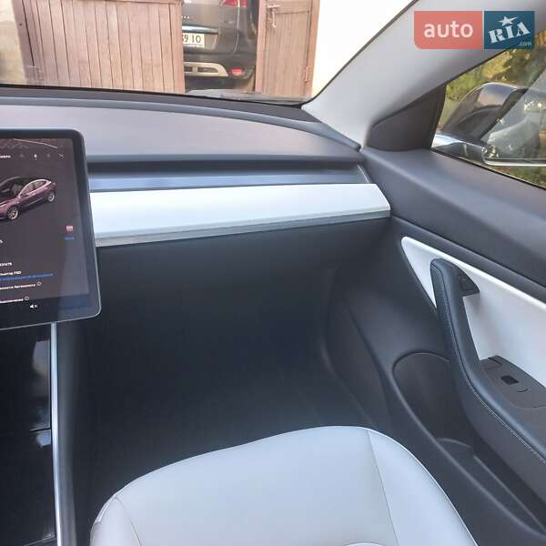 Седан Tesla Model 3 2019 в Кам'янці-Бузькій фото 24 Седан Tesla Model 3 2019 в Кам'янці-Бузькій