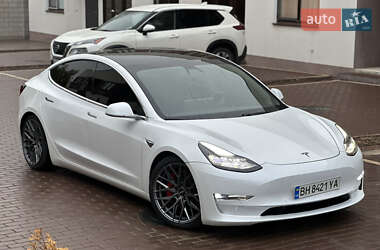 Седан Tesla Model 3 2019 в 