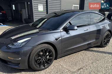 Седан Tesla Model 3 2020 в Полтаві
