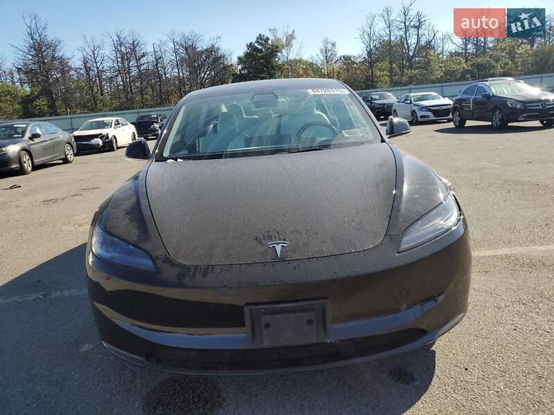 Седан Tesla Model 3 2024 в Луцьку