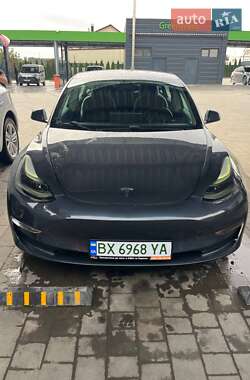 Седан Tesla Model 3 2021 в Хмельницком