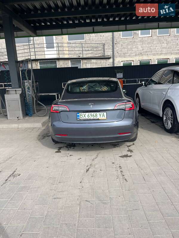 Седан Tesla Model 3 2021 в Хмельницком
