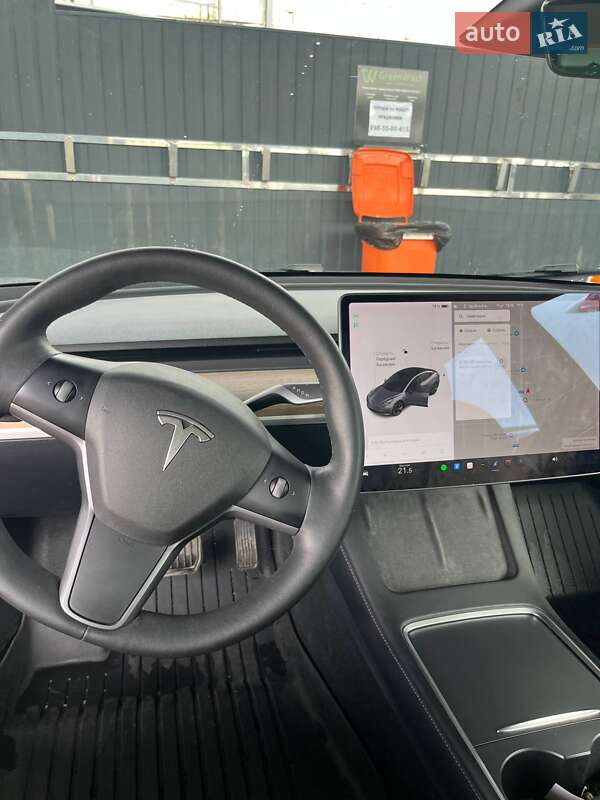 Седан Tesla Model 3 2021 в Хмельницком