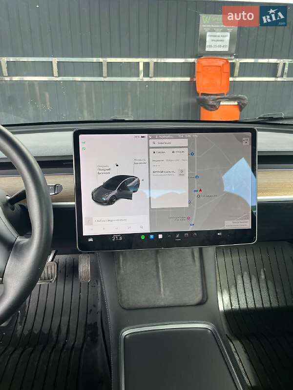 Седан Tesla Model 3 2021 в Хмельницком