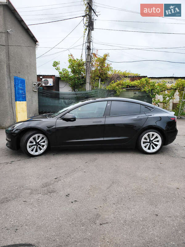Седан Tesla Model 3 2020 в Одесі