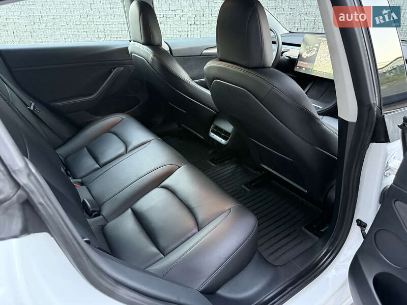 Седан Tesla Model 3 2021 в Луцьку фото 15 Седан Tesla Model 3 2021 в Луцьку