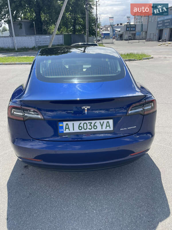 Седан Tesla Model 3 2019 в Києві
