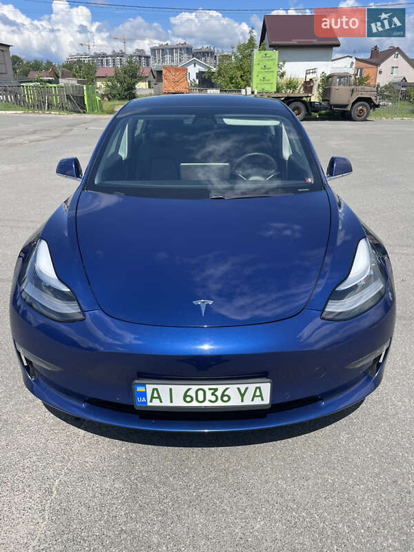 Седан Tesla Model 3 2019 в Києві