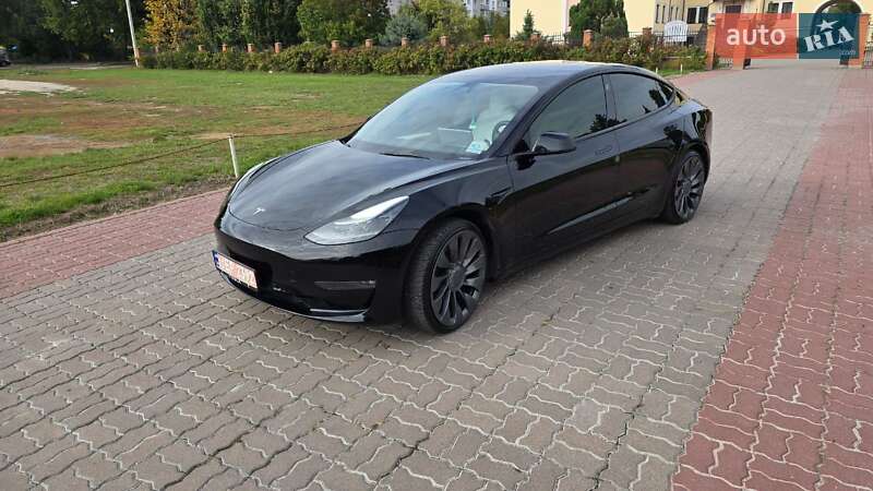 Седан Tesla Model 3 2022 в Обухове