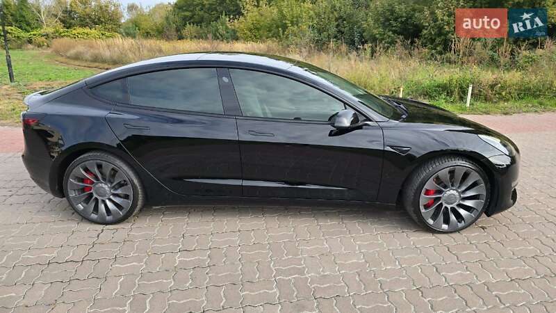 Седан Tesla Model 3 2022 в Обухове