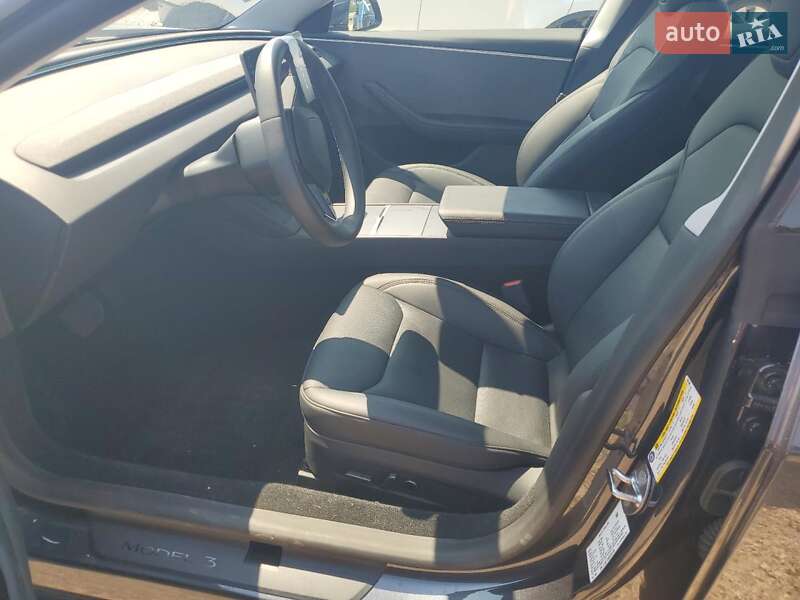 Седан Tesla Model 3 2025 в Львове