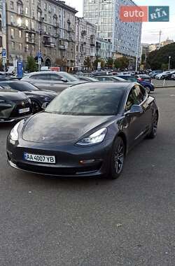 Седан Tesla Model 3 2019 в Києві
