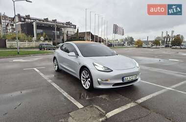 Седан Tesla Model 3 2018 в Киеве
