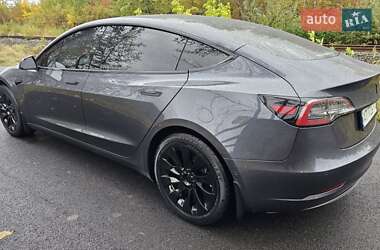 Седан Tesla Model 3 2020 в 