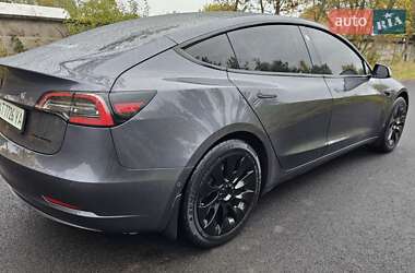 Седан Tesla Model 3 2020 в 