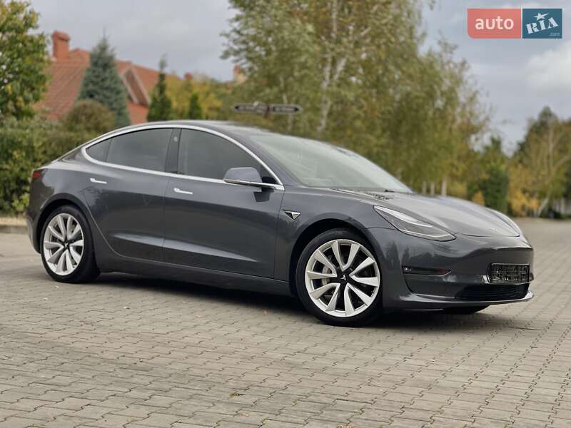 Седан Tesla Model 3 2020 в Одесі