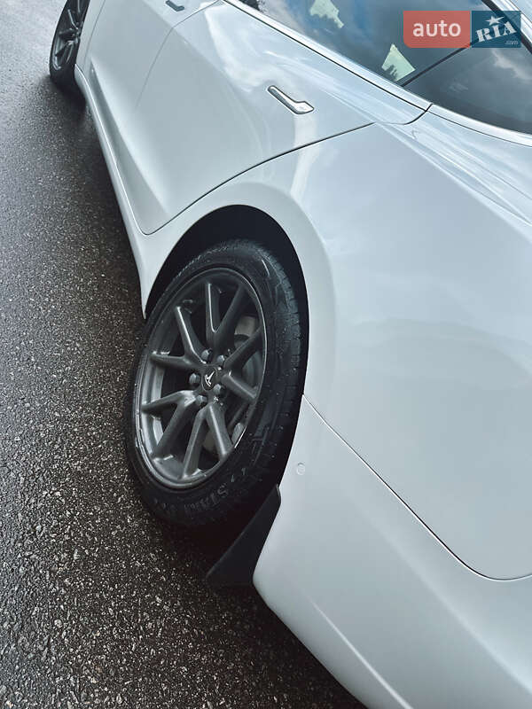 Седан Tesla Model 3 2019 в Сумах фото 22 Седан Tesla Model 3 2019 в Сумах