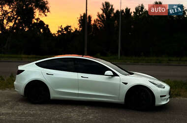 Седан Tesla Model 3 2018 в Киеве