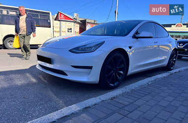 Седан Tesla Model 3 2018 в Киеве