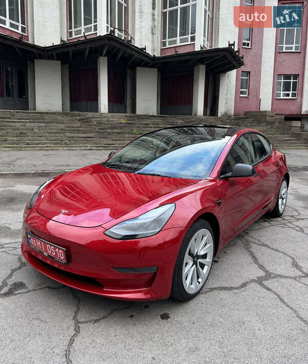 Седан Tesla Model 3 2022 в Дніпрі