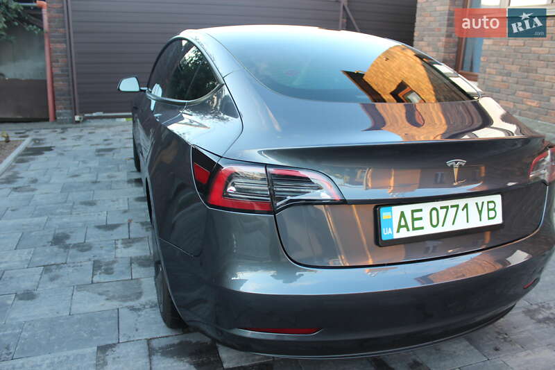 Седан Tesla Model 3 2023 в Дніпрі фото 7 Седан Tesla Model 3 2023 в Дніпрі