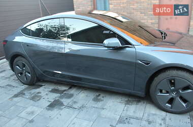 Седан Tesla Model 3 2023 в Днепре