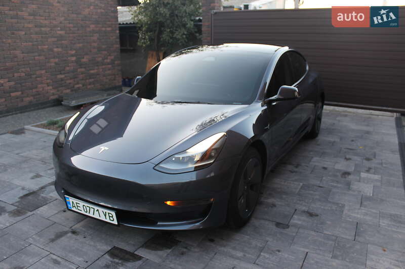 Седан Tesla Model 3 2023 в Дніпрі фото 3 Седан Tesla Model 3 2023 в Дніпрі