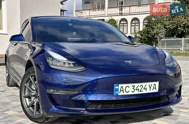 Седан Tesla Model 3 2018 в 