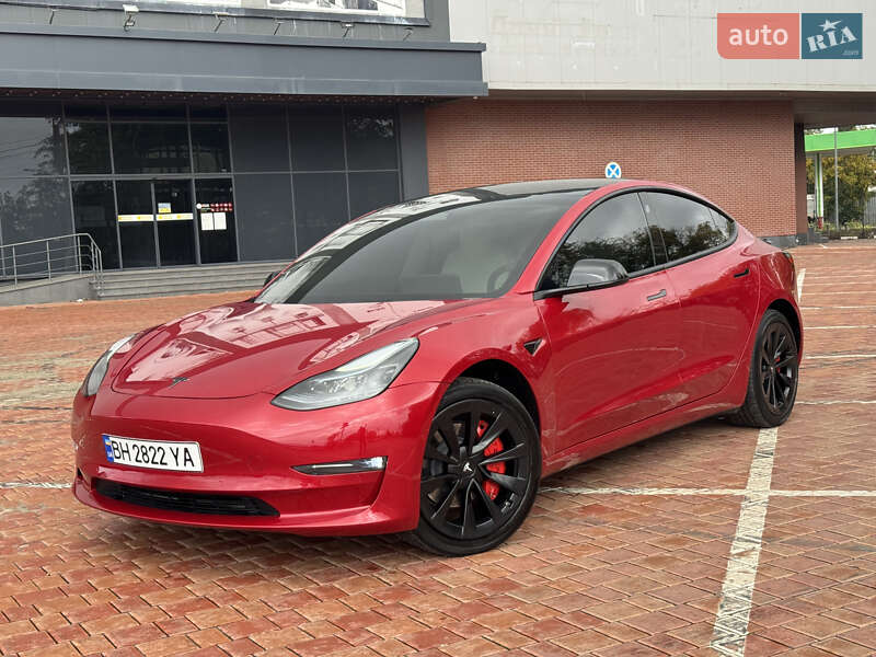 Tesla Model 3 2022
