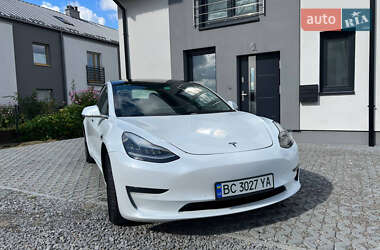 Седан Tesla Model 3 2019 в Шегинях