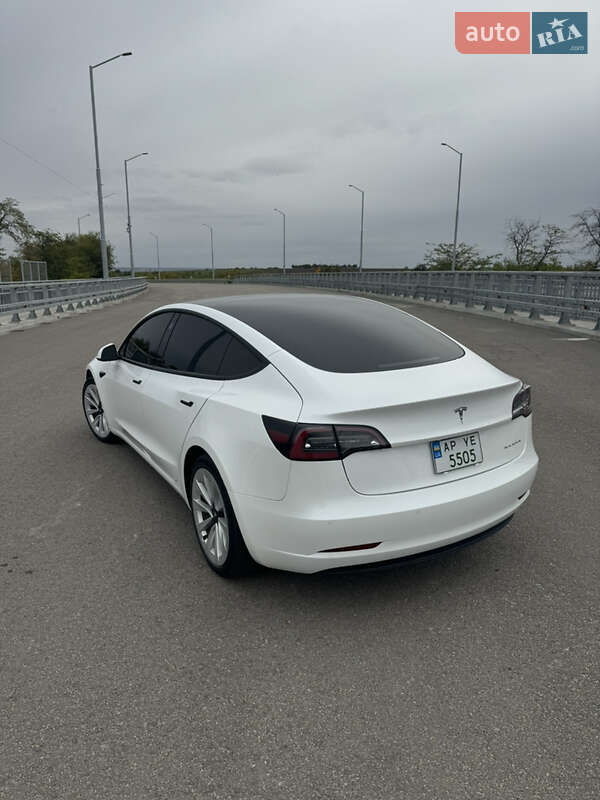 Седан Tesla Model 3 2021 в Запорожье