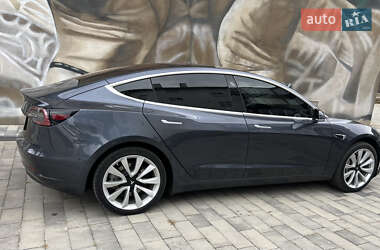 Седан Tesla Model 3 2018 в 