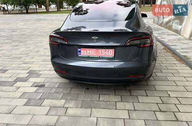 Седан Tesla Model 3 2018 в 