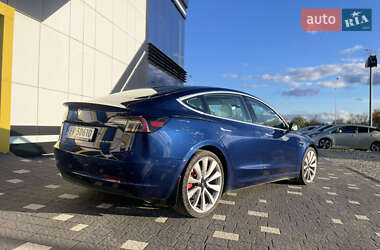Седан Tesla Model 3 2019 в 