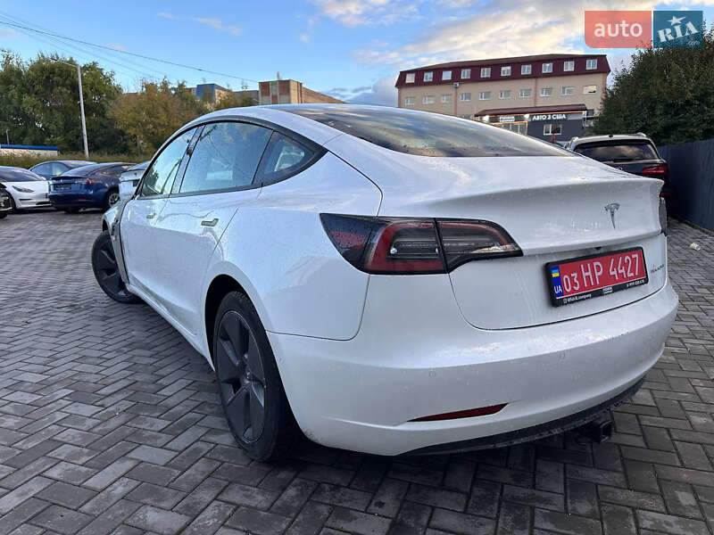 Седан Tesla Model 3 2022 в Луцке