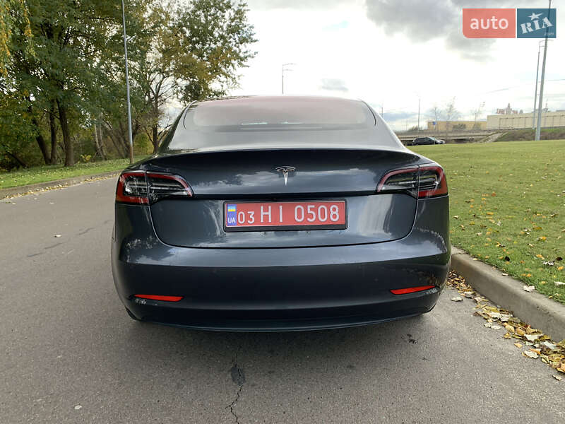 Седан Tesla Model 3 2018 в Киеве фото 5 Седан Tesla Model 3 2018 в Киеве