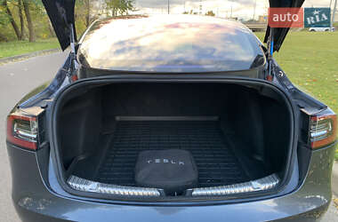 Седан Tesla Model 3 2018 в 