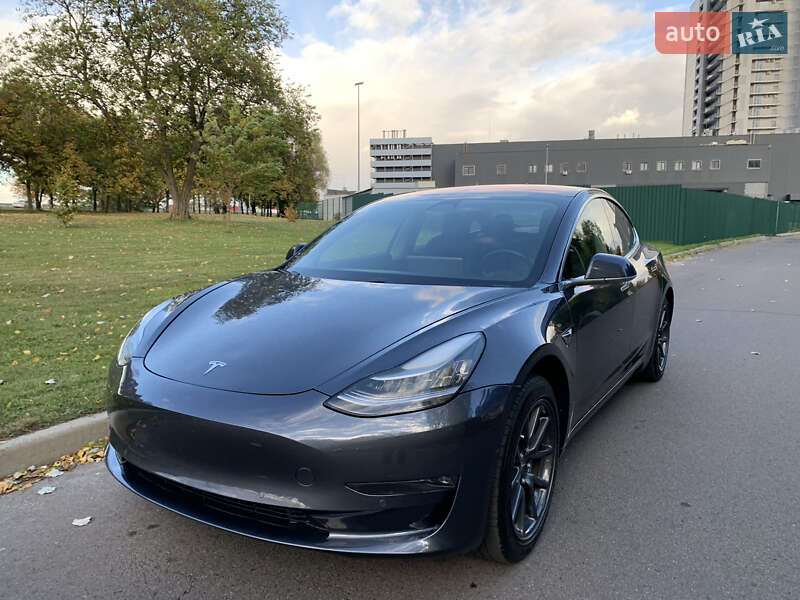 Седан Tesla Model 3 2018 в Киеве фото 23 Седан Tesla Model 3 2018 в Киеве