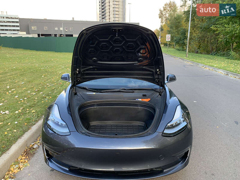 Седан Tesla Model 3 2018 в Киеве фото 27 Седан Tesla Model 3 2018 в Киеве