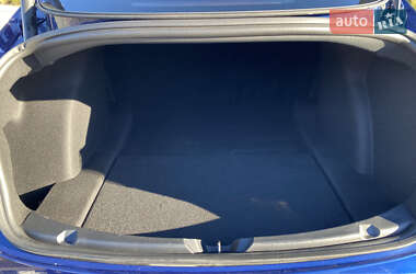 Седан Tesla Model 3 2023 в 