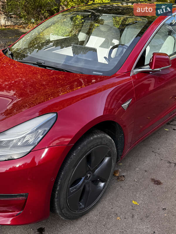Седан Tesla Model 3 2019 в Львові фото 7 Седан Tesla Model 3 2019 в Львові