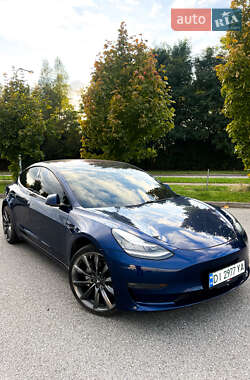 Седан Tesla Model 3 2018 в 