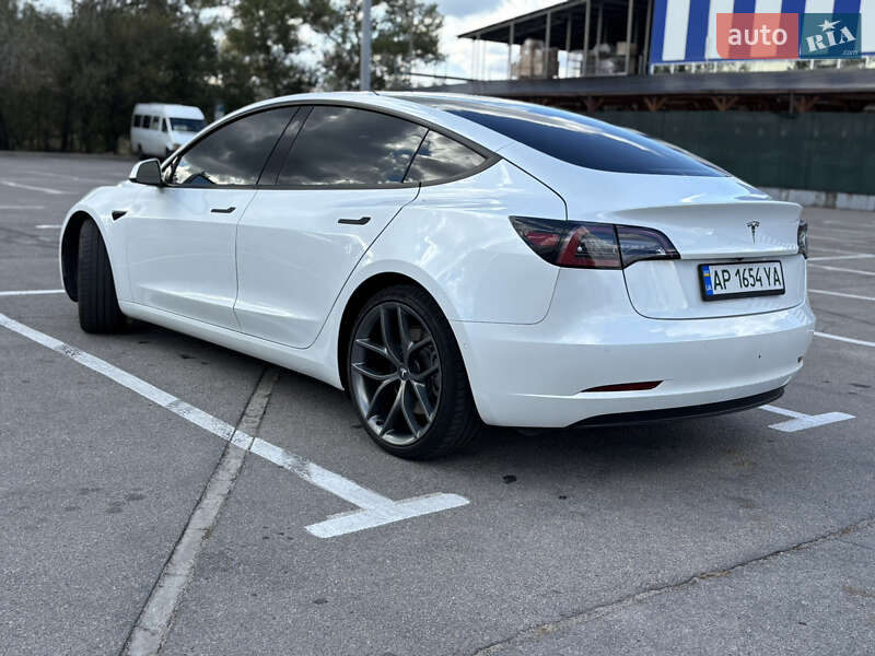 Седан Tesla Model 3 2021 в Днепре