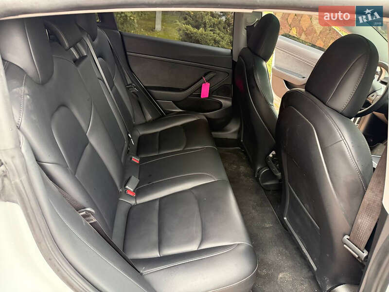 Седан Tesla Model 3 2021 в Одесі