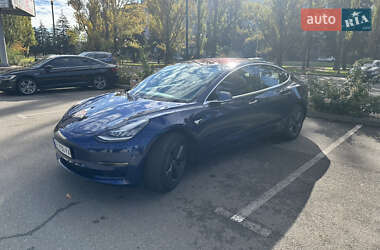 Седан Tesla Model 3 2018 в 